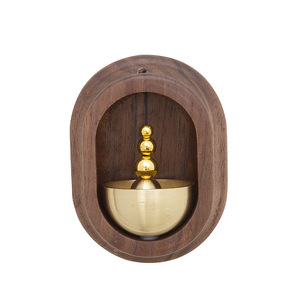 Carillon de porte ovale en bois, cloche magnétique en cuivre, design minimaliste, rappel d'entrée, décoration - Product Image 5