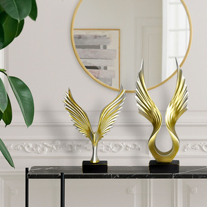 Aigle doré déployant ses ailes, <span class=keywords><strong>décoration</strong></span> de <span class=keywords><strong>bureau</strong></span> abstraite moderne et simple, cadeau d'ouverture pour le patron, ornement pour le salon - Product Image 1