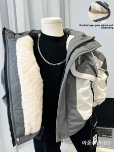 Veste en coton doublée polaire pour garçons, nouveau modèle hiver 2026, vêtements de travail élégants pour enfants, manteau à capuche épaissi, manteau chaud en coton - Product Image 2