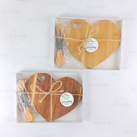 Planche à fromage en forme de cœur en bambou avec couteaux Mini charcuterie Cadeau de remerciement pour mariage Prix de baby shower