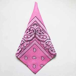 Écharpe bandana, accessoire de mode pour le cou pour hommes et femmes, avec des options de style illimitées pour toutes les occasions - Product Image 4