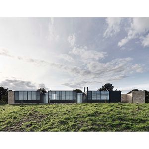 Villa de estructura de acero ligero, diseño minimalista, solución total para proyectos de uso en complejos turísticos privados. - Product Image 1