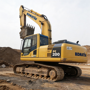 รถขุดตีนตะขาบ Komatsu PC200 มือสอง สภาพเดิมๆ ชั่วโมงการทำงานน้อย คุ้มค่า คุ้มราคา พร้อมอะไหล่มากมาย มีสินค้าในสต็อก - Product Image 1