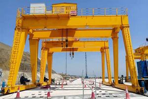 La grúa de pórtico de doble viga barata y de gran venta se puede personalizar adecuada para almacén y patio de materiales - Product Image 3