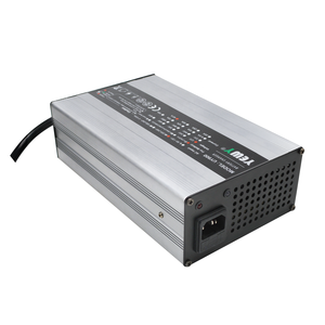 Cargador Automático Inteligente UY900 para Baterías de Plomo-Ácido/Litio/LiFePO4 de 12V 40A - Product Image 4
