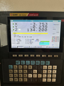 เครื่องจักรกลึงแนวตั้ง 4 แกน ขายดี ความเร็ว 8000/12000/20000 รอบต่อนาที สำหรับงานกัดและเจาะ - Product Image 2