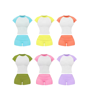 Ensemble de vêtements d'été athleisure pour femmes en gros : short en maille et t-shirt, ensemble personnalisé crop top et short pour femmes - Product Image 1