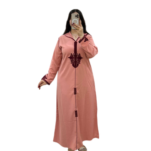 Elegante Jellaba Larga Bordada sin Costuras con Cinturón, Tela Crepé Premium, Kaftán Modesto para Verano, Otoño y Primavera - Product Image 1