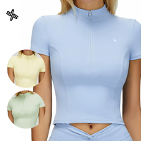Veste de sport zippée intégrale à manches courtes en nylon pour femme, idéale pour la course, la gym, l'entraînement et le yoga
