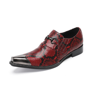 Chaussures en cuir rouge pour hommes, style brogue, Derby, à <span class=keywords><strong>boucle</strong></span>, imprimés animaliers, rehaussantes, décontractées, style britannique, semelle souple - Product Image 1