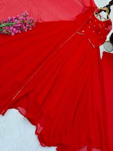 Vestido de fiesta de diseñador con dupatta, bordado de lentejuelas en georgette de visón pesado, corte redondo acampanado, para bodas, fiestas, recepciones y eventos festivos. - Product Image 2