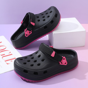 أحذية DERAN OEM ذات نعل سميك مضاد للانزلاق مع فتحات، أحذية كلوغ عصرية شائعة جداً، بيع مباشر من المصنع، أحذية EVA مع شعار مخصص - Product Image 3