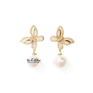 Pendientes de Perlas Cultivadas AAA de Oro Blanco con Engaste de Bisel Redondo, Joyería de Lujo para Mujer, Kazl Envi - Product Image 1