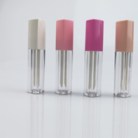 En stock, nouveau flacon vide en forme de cœur de 5 ml, grand applicateur, tubes transparents pour gloss à lèvres, emballage cosmétique, tubes pour gloss à lèvres