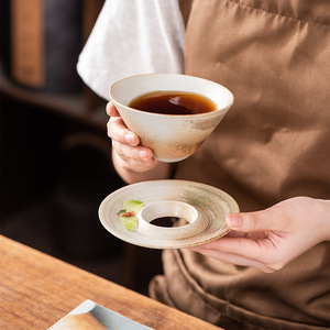 Ensemble tasse et soucoupe à café en céramique rétro japonaise, tasse en poterie rustique pour le thé de l'après-midi, cadeau souvenir créatif - Product Image 5
