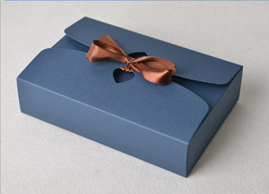 En gros Rouge Bleu Noir Couleur Kraft En Carton D'emballage En Papier Plié Boîte Cadeau avec Ruban - Product Image 5