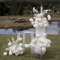 Boules de fleurs artificielles décoratives de haute qualité, blanches et vert clair, parfaites pour les mariages, la décoration de bars et divers événements.