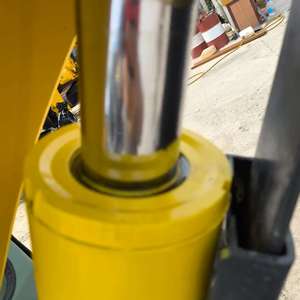 Mini-excavatrice Yanmar Vio55 d'occasion, fabrication japonaise, système hydraulique d'occasion, tout-terrain, prête à être expédiée dans le monde entier - Product Image 4