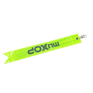 Sangle réfléchissante en PVC haute visibilité course de nuit en plastique porte-clés personnalisé réflecteur de vélo pendentif de sécurité pour l'équitation de nuit - Product Image 4