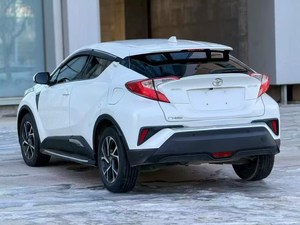 Voiture d'occasion <span class=keywords><strong>2021</strong></span> pour <span class=keywords><strong>Toyota</strong></span> C-HR avec intérieur en cuir foncé, moteur turbo, transmission avant - Product Image 3