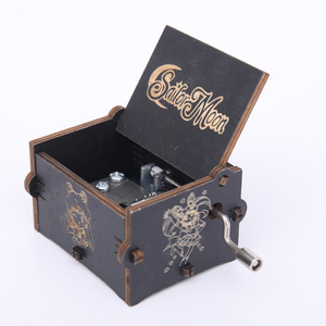 Caja Musical de Madera Negra Personalizada para Sailor Moon, Fabricante de Cajas de Regalo Musicales - Product Image 2
