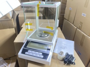 하이 퀄리티 분석 균형 <span class=keywords><strong>220</strong></span> <span class=keywords><strong>g</strong></span> x 0.0001g 0.1 mg 보석 계량 실험실 디지털 정밀 스케일 - Product Image 4