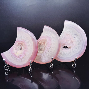 Vente en gros de pierres de cristal naturelles en agate rose de style bohème sculptées à la main pour des décorations d'intérieur uniques et des cadeaux de vacances - Product Image 2