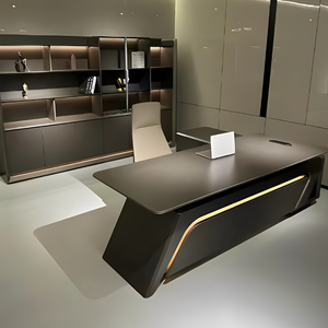 Bureau de direction de luxe moderne avec éclairage LED, mobilier de bureau de patron, table de bureau commerciale avec armoire - Product Image 3