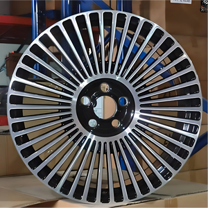 Rines de Aleación de Aluminio de 22 Pulgadas 5x120 con Superficie Negra y Cubierta de Rueda, Rines Fundidos por Flujo para Automóviles - Product Image 1