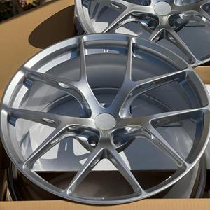 Jantes en alliage forgé sur mesure OEM FI-R Premium 19x9 5x112 pour Audi <span class=keywords><strong>R8</strong></span> Mercedes C63 AMG Lamborghini Urus McLaren 570S <span class=keywords><strong>Volvo</strong></span> XC40 - Product Image 3