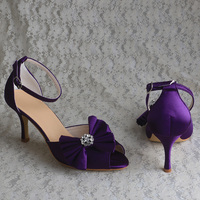 Sandales violettes à talons fins pour fêtes et mariages