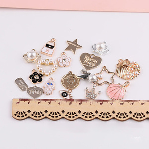 Dijes para <span class=keywords><strong>Zapatos</strong></span> WEGOODZF Hechos a Mano con Cierre de Langosta - Lindos Dijes de Moda Personalizados al por Mayor | Únicos para <span class=keywords><strong>Zapatos</strong></span>, Bolsos y Manualidades - Product Image 1