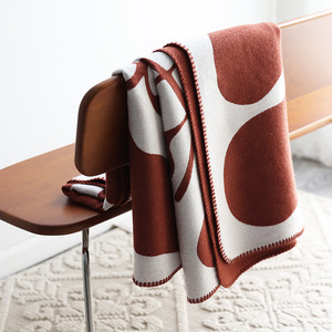 Manta de punto de lana Sherpa ligera, edredón de cama/sofá de tamaño personalizado de alta calidad en estilo liso a cuadros de Color sólido - Product Image 1