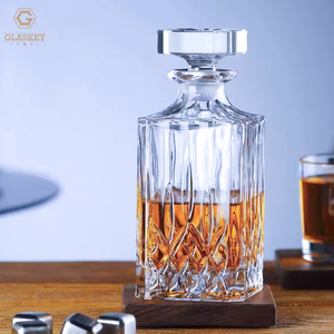 Decantador de whisky cuadrado de cristal, juego de 8 rocas de whisky escalofriantes de granito, 2 vasos de whisky Bourbon - Product Image 6