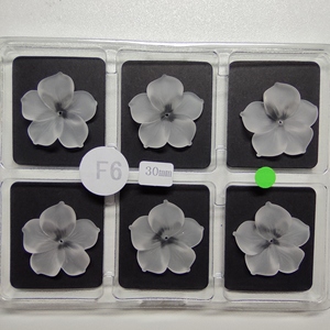 Luxueux Belle Blanc Fleur Givrée 26-32mm Forme De Quartz Naturel Cariving Pierres Précieuses En Vrac - Product Image 6