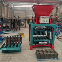 Ligne de production de machines à fabriquer des briques semi-automatiques 4-35B avec trémie pour blocs de béton creux et pavés autobloquants