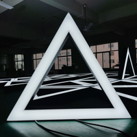 Luminaire suspendu triangulaire LED en aluminium, lampe suspendue, éclairage LED encastré au plafond pour salle de sport, bureau, salle de conférence