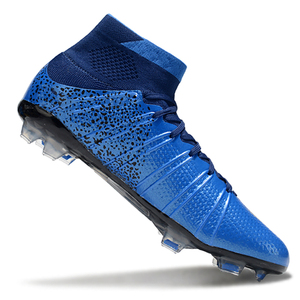 Scarpe da Calcio FG da Uomo con Tomaia Alta in Maglia - Scarpe Impermeabili per Allenamento e Partita con Finiture Dorate e Design con Lacci, Tacchetti Professionali FG - Product Image 1