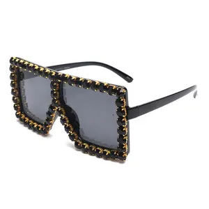 Bingkai Fashion Baru untuk Wanita Anak-anak Kacamata Mewah Berlian Cut Bedzzled Oversize Square Lady Y2k Liburan Berlian Imitasi Kacamata Hitam