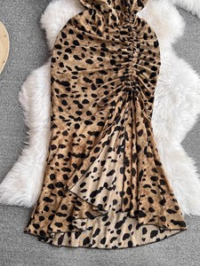 <span class=keywords><strong>Jupe</strong></span> mi-longue fendue à imprimé léopard pour femme, nouveau style d'été, <span class=keywords><strong>sexy</strong></span>, coupe ajustée, col en V, manches courtes, taille cintrée - Product Image 4