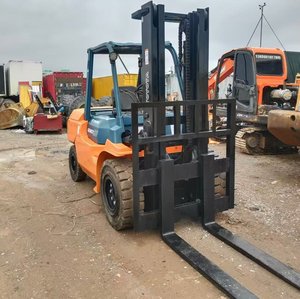 Kullanılmış <span class=keywords><strong>Toyota</strong></span> <span class=keywords><strong>5</strong></span> <span class=keywords><strong>Ton</strong></span> Dizel <span class=keywords><strong>Forklift</strong></span> Japon Orjinal Dengeli <span class=keywords><strong>Forklift</strong></span> <span class=keywords><strong>5</strong></span> <span class=keywords><strong>Ton</strong></span> Yükleme Kapasiteli <span class=keywords><strong>Toyota</strong></span> FD 50 Forkliftler - Product Image 1