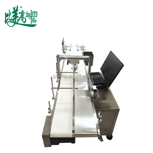 Système <span class=keywords><strong>de</strong></span> codage <span class=keywords><strong>de</strong></span> bouchons <span class=keywords><strong>de</strong></span> bouteilles <span class=keywords><strong>de</strong></span> lait à grande vitesse : Alimentation automatique, marquage <span class=keywords><strong>de</strong></span> codes QR des deux côtés, vérification et tri à 1200 bouchons/min - Product Image 6