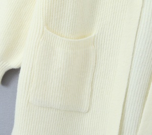 Nouveau <span class=keywords><strong>Cardigan</strong></span> <span class=keywords><strong>Femme</strong></span> 2026 <span class=keywords><strong>Vintage</strong></span> Décontracté Ample à Manches Longues Col en V avec Poches Décoratives Longueur Moyenne - Product Image 5
