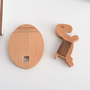 Soporte de Madera para Teléfono con Diseño Alienígena, Base Giratoria, Soporte de Escritorio - Product Image 4