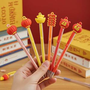 ที่ครอบดินสอซิลิโคนรูปเครื่องรางนำโชค 3 มิติ ลายโลโก้ตามสั่ง สำหรับเทศกาลปีใหม่ ของขวัญส่งเสริมการขายสำหรับการสั่งซื้อจำนวนมาก - Product Image 1