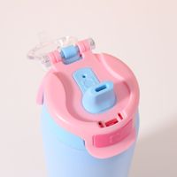Botella Aislada al Vacío de Doble Capa de Acero Inoxidable Moderna con Logotipo Personalizado OW2, 20oz/32oz, Mantiene la Temperatura de 6 a 12 Horas, a Prueba de Fugas, con Revestimiento de Goma