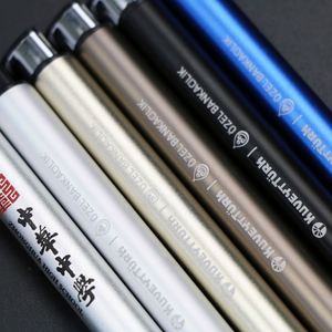 Stylo bille promotionnel à corps métallique lisse, couleurs assorties, largeur d'écriture 1,0 mm, personnalisable avec logo - Product Image 3