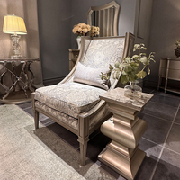 Ensemble de canapés en bois massif avec broderie jacquard personnalisée de qualité supérieure Chaises de salon de style français/américain pour les espaces de réception