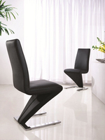 Chaise de salle à manger moderne en velours en forme de Z avec revêtement en cuir PU et acier inoxydable chromé