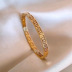 Toptan <span class=keywords><strong>14K</strong></span> 18K 24K altın Dubai bilezik son tasarımlar altın kaplama paslanmaz çelik moda Charm bilezikler - Product Image 3